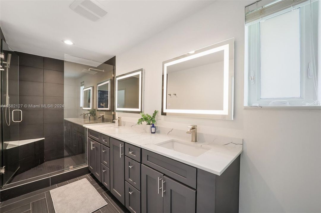 Active With Contract: $1,950,000 (3 beds, 3 baths, 2307 Square Feet)