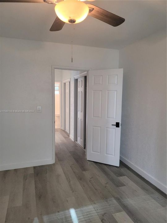 For Rent: $2,200 (1 beds, 1 baths, 950 Square Feet)