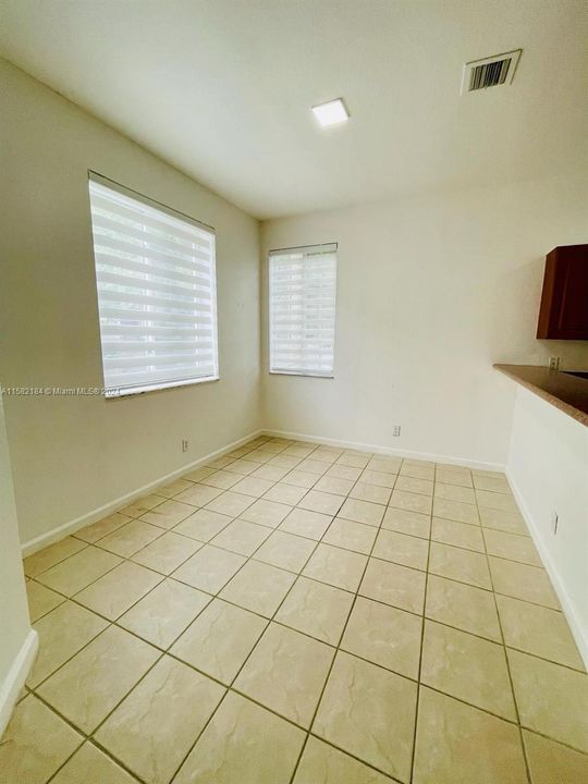 For Rent: $3,300 (3 beds, 2 baths, 1947 Square Feet)
