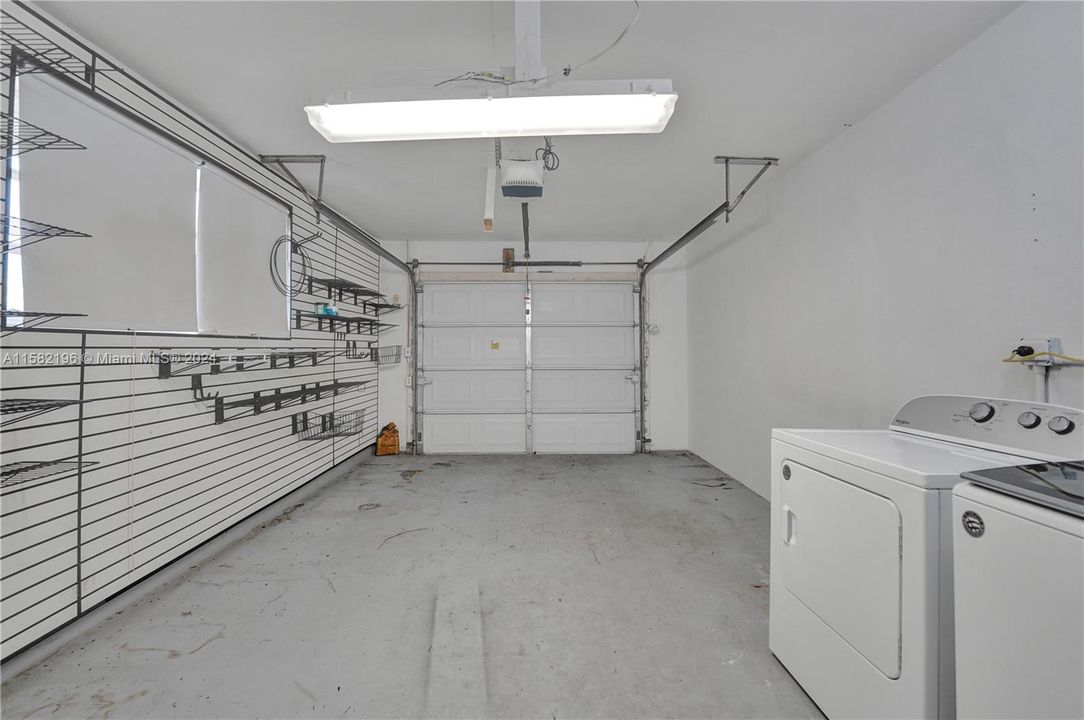 Recently Sold: $624,000 (3 beds, 2 baths, 1601 Square Feet)