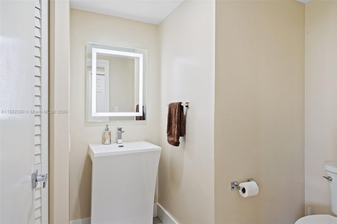 待售: $739,000 (3 贝兹, 2 浴室, 1950 平方英尺)