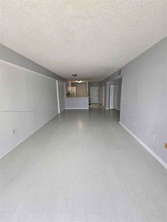 For Rent: $2,550 (2 beds, 1 baths, 1038 Square Feet)