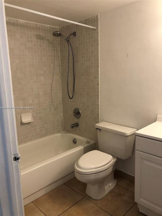 For Rent: $2,250 (2 beds, 2 baths, 1014 Square Feet)