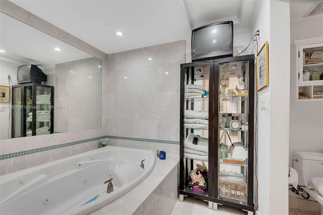 待售: $1,699,000 (4 贝兹, 3 浴室, 1795 平方英尺)