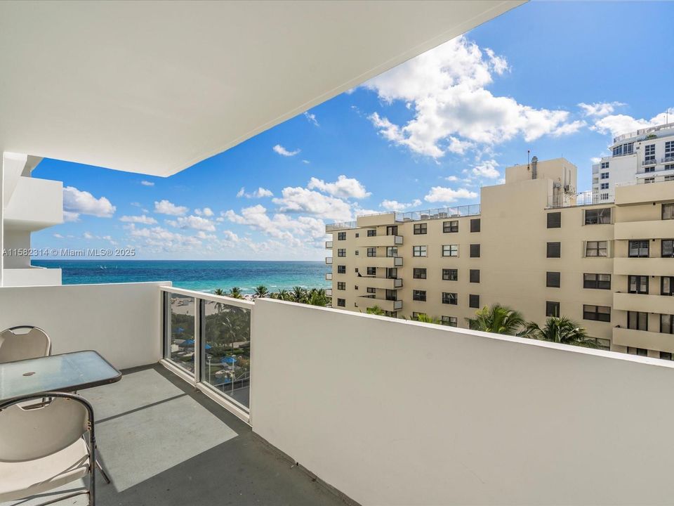 For Sale: $467,500 (1 beds, 1 baths, 550 Square Feet)