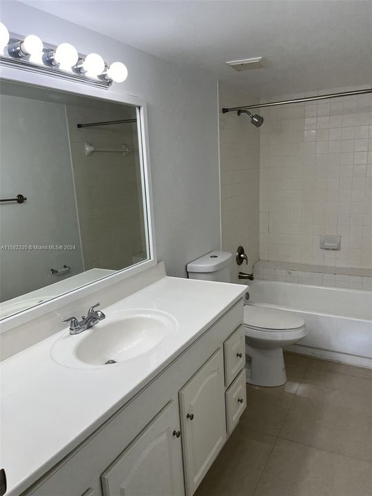 For Rent: $2,400 (2 beds, 2 baths, 1197 Square Feet)