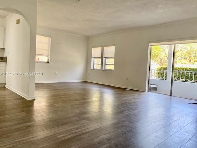 For Rent: $4,300 (4 beds, 2 baths, 1745 Square Feet)
