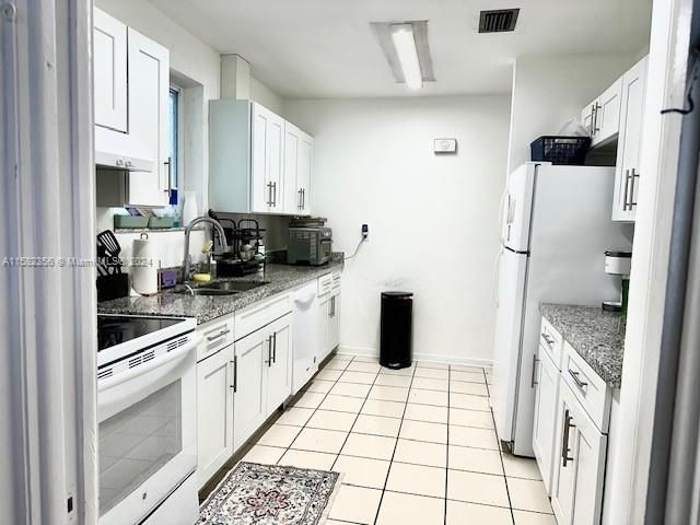 For Rent: $4,300 (4 beds, 2 baths, 1745 Square Feet)