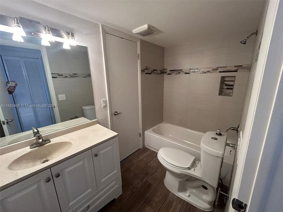 Недавно арендовано: $2,200 (2 спален, 1 ванн, 1000 Квадратных фут)