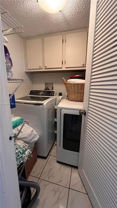 For Rent: $4,000 (3 beds, 2 baths, 1972 Square Feet)