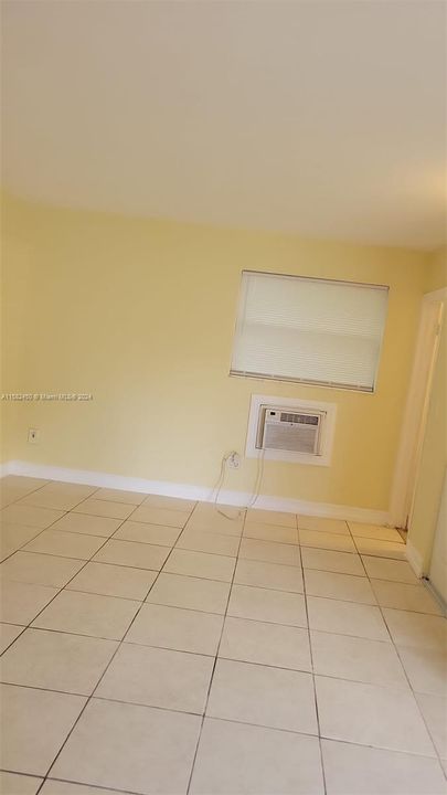 For Rent: $1,500 (1 beds, 1 baths, 388 Square Feet)