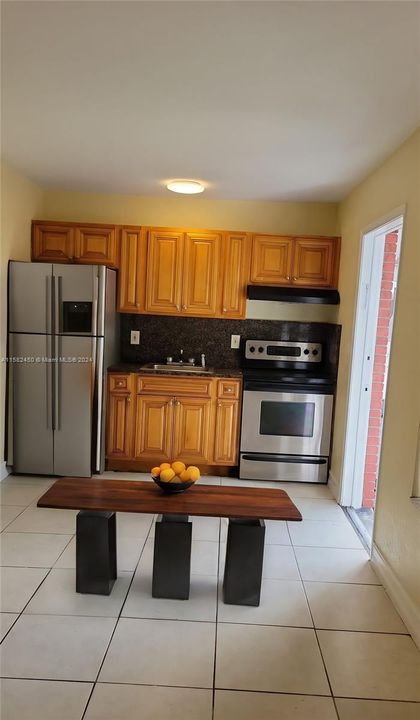 For Rent: $1,500 (1 beds, 1 baths, 388 Square Feet)