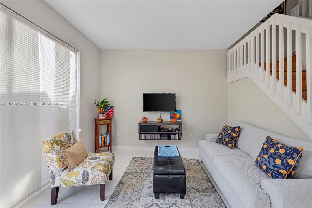Active With Contract: $525,000 (2 beds, 2 baths, 1512 Square Feet)