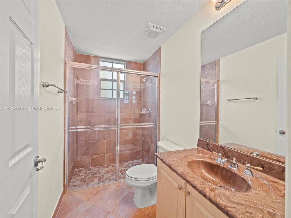待售: $645,000 (3 贝兹, 3 浴室, 2383 平方英尺)