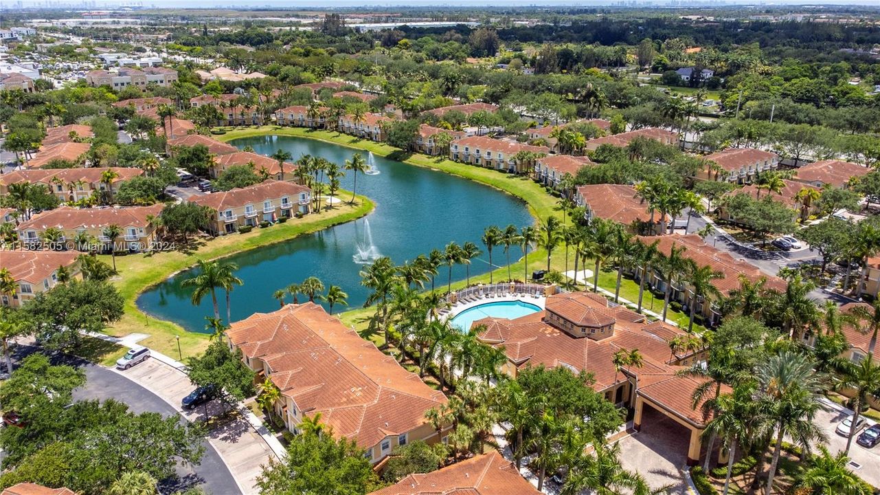 Recently Rented: $3,000 (3 beds, 3 baths, 1270 Square Feet)