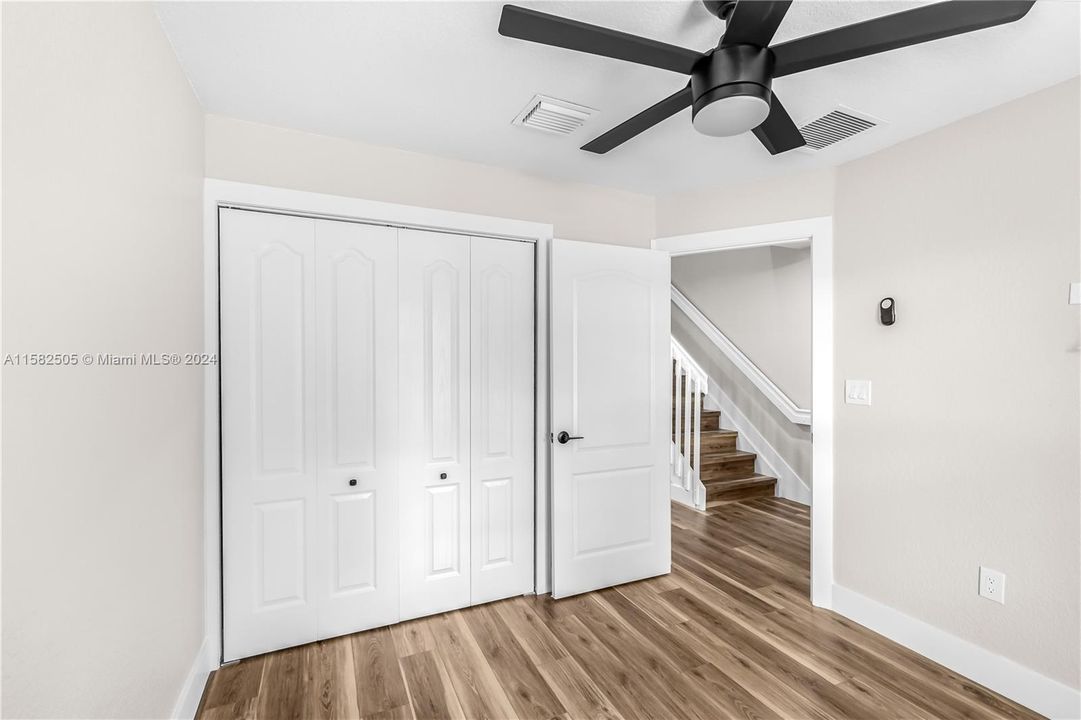 Recently Rented: $3,000 (3 beds, 3 baths, 1270 Square Feet)