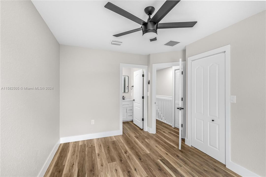 Recently Rented: $3,000 (3 beds, 3 baths, 1270 Square Feet)