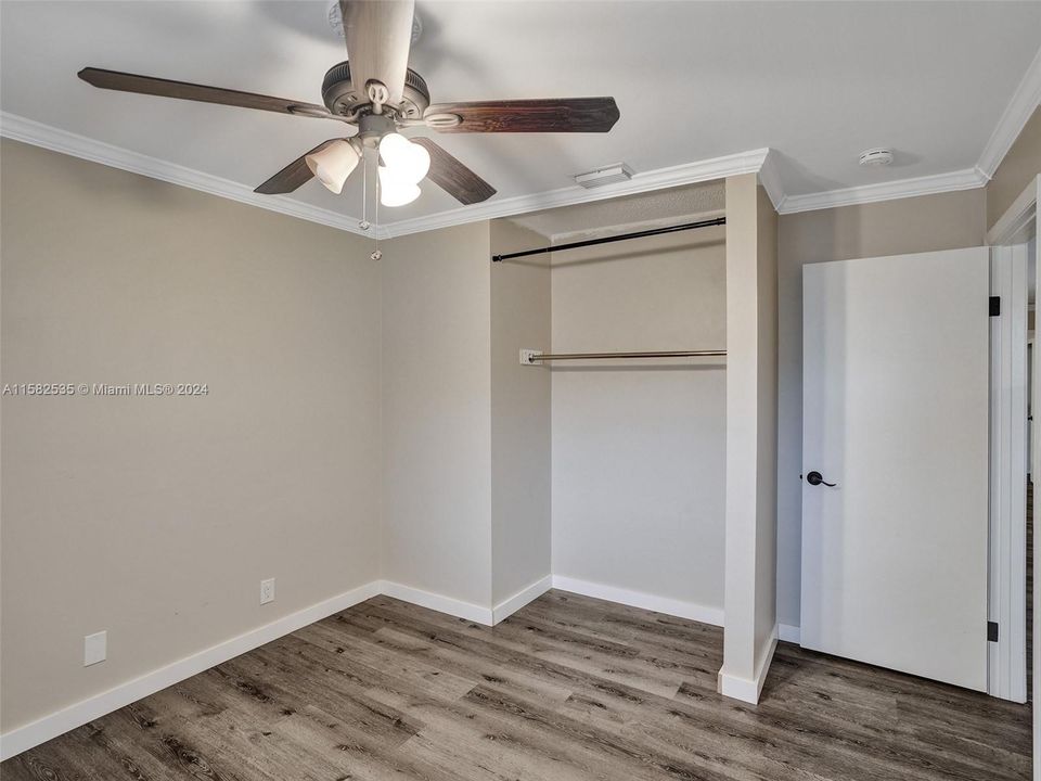 Active With Contract: $2,500 (3 beds, 2 baths, 1115 Square Feet)