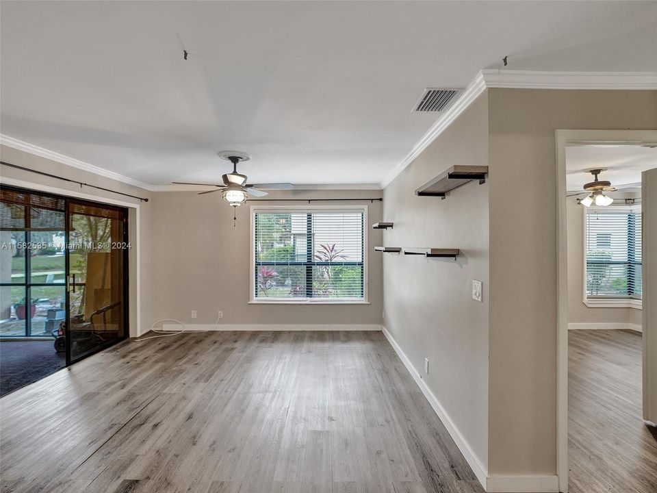 Active With Contract: $2,500 (3 beds, 2 baths, 1115 Square Feet)