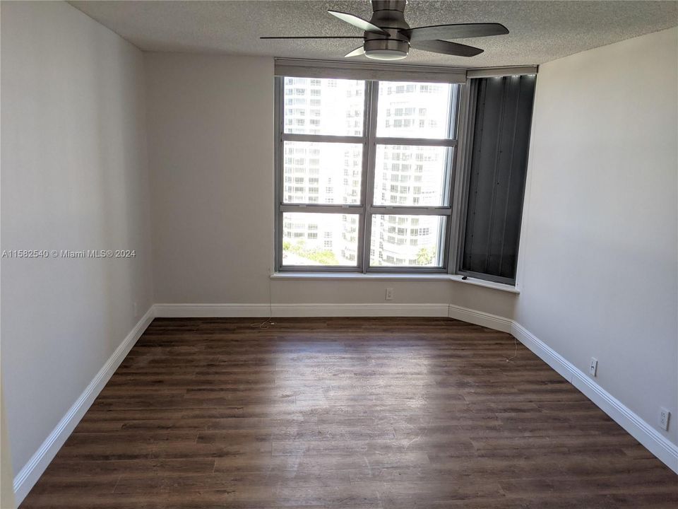 For Rent: $3,300 (2 beds, 2 baths, 1181 Square Feet)