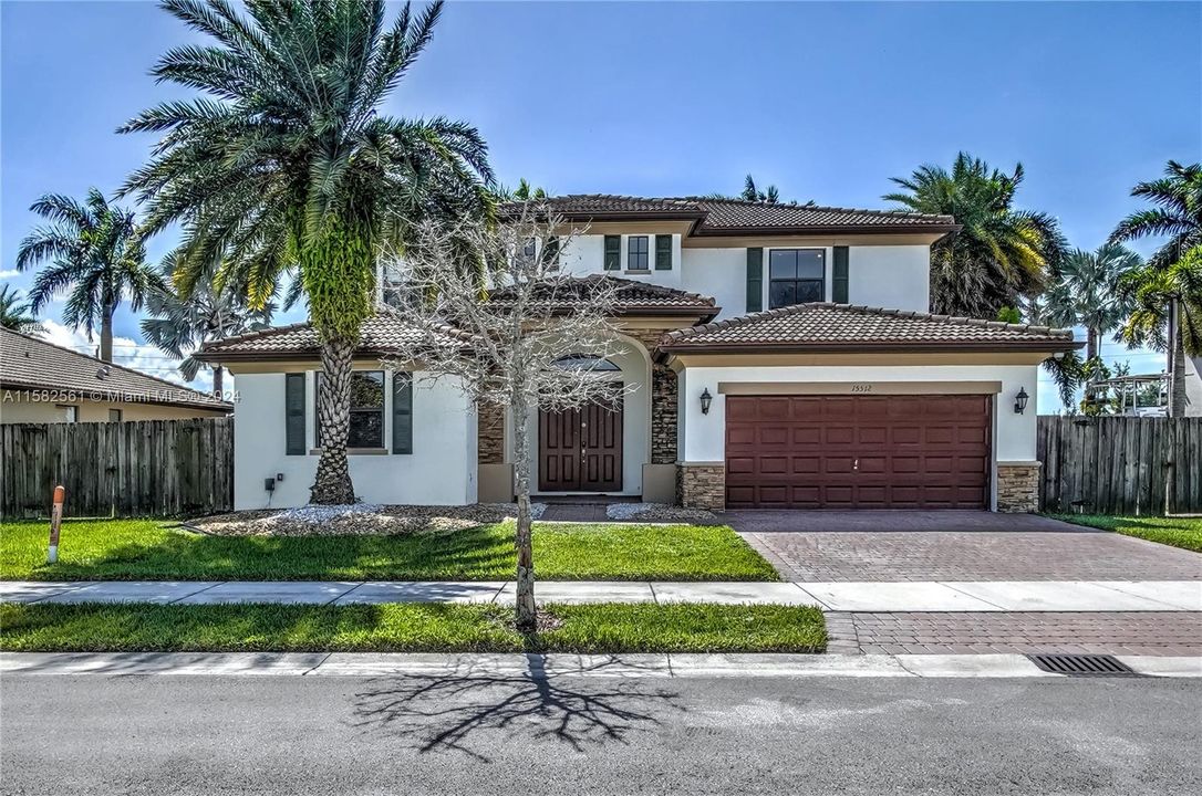 Active With Contract: $4,800 (4 beds, 3 baths, 3175 Square Feet)