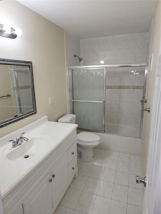 For Sale: $390,000 (2 beds, 1 baths, 1110 Square Feet)