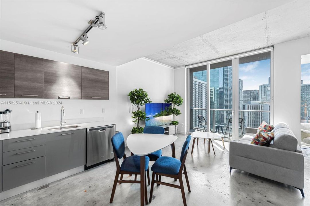 Recently Sold: $385,000 (1 beds, 1 baths, 533 Square Feet)