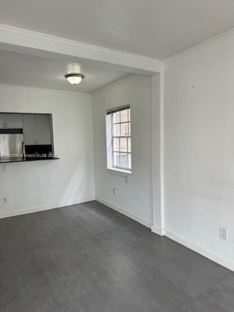 For Rent: $1,900 (1 beds, 1 baths, 645 Square Feet)