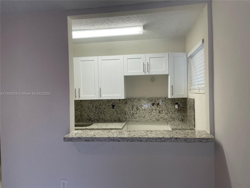 Recently Rented: $1,900 (1 beds, 1 baths, 610 Square Feet)