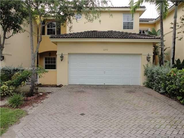For Rent: $4,200 (3 beds, 2 baths, 2226 Square Feet)