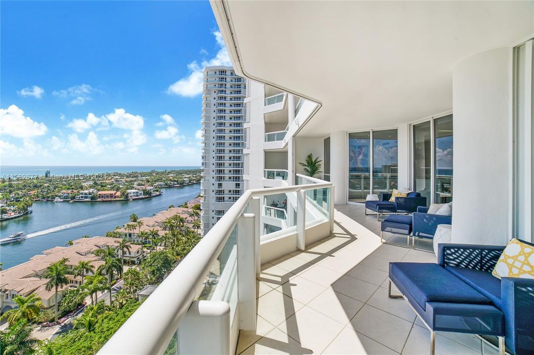 For Sale: $1,995,000 (3 beds, 3 baths, 2650 Square Feet)