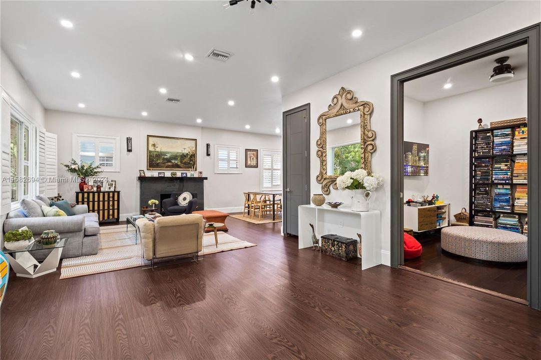 For Sale: $1,625,000 (4 beds, 2 baths, 2274 Square Feet)