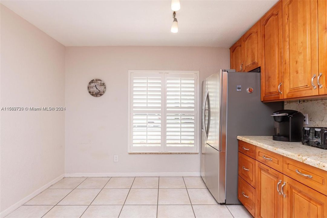 For Rent: $4,500 (4 beds, 2 baths, 1723 Square Feet)