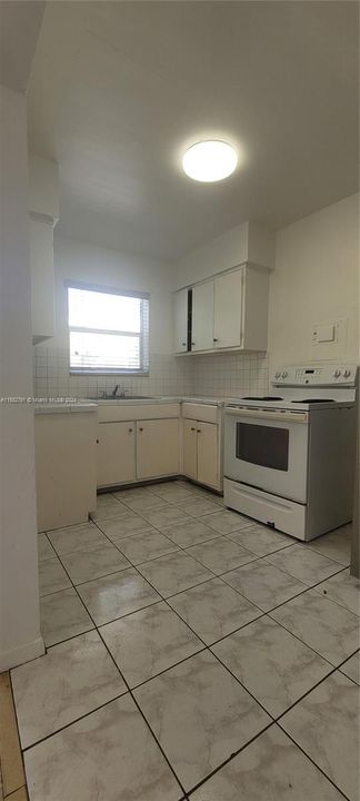 Recently Rented: $1,800 (1 beds, 1 baths, 550 Square Feet)