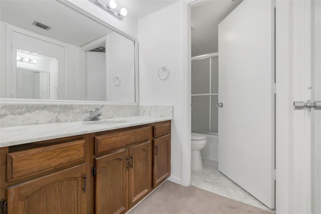 Active With Contract: $259,900 (1 beds, 1 baths, 0 Square Feet)