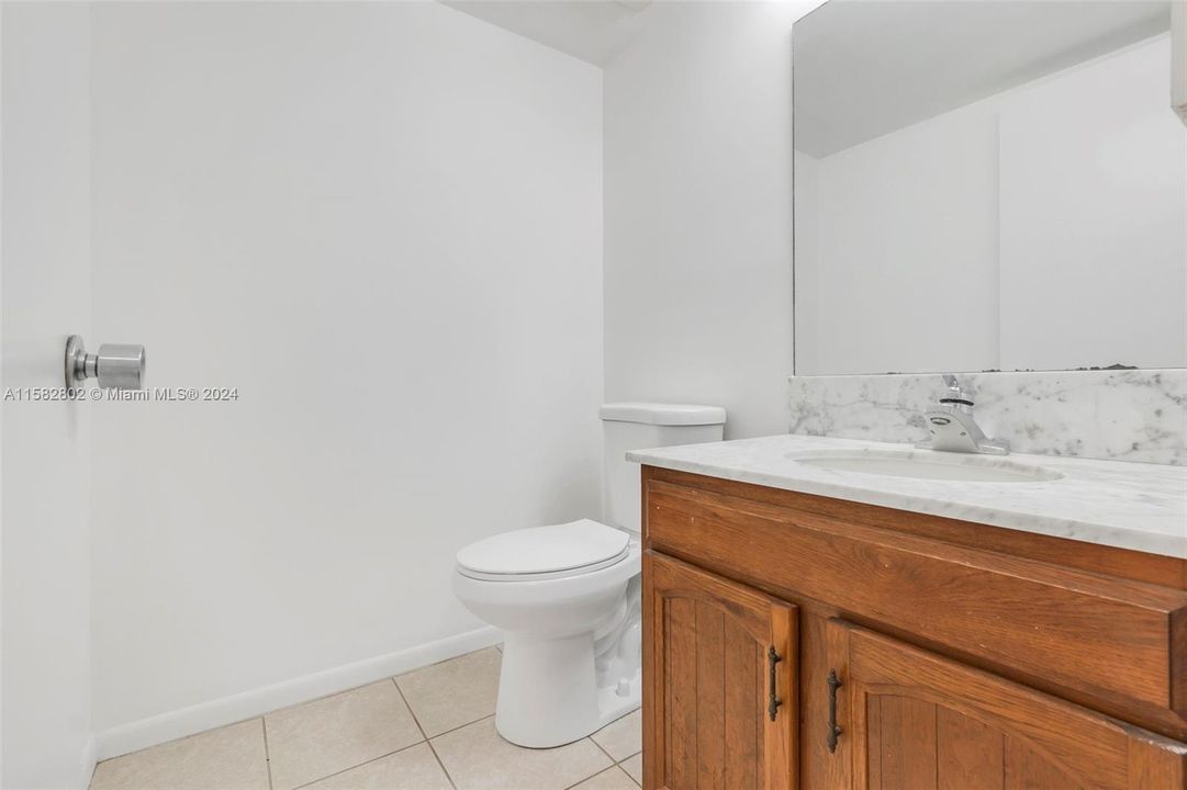 Active With Contract: $259,900 (1 beds, 1 baths, 0 Square Feet)