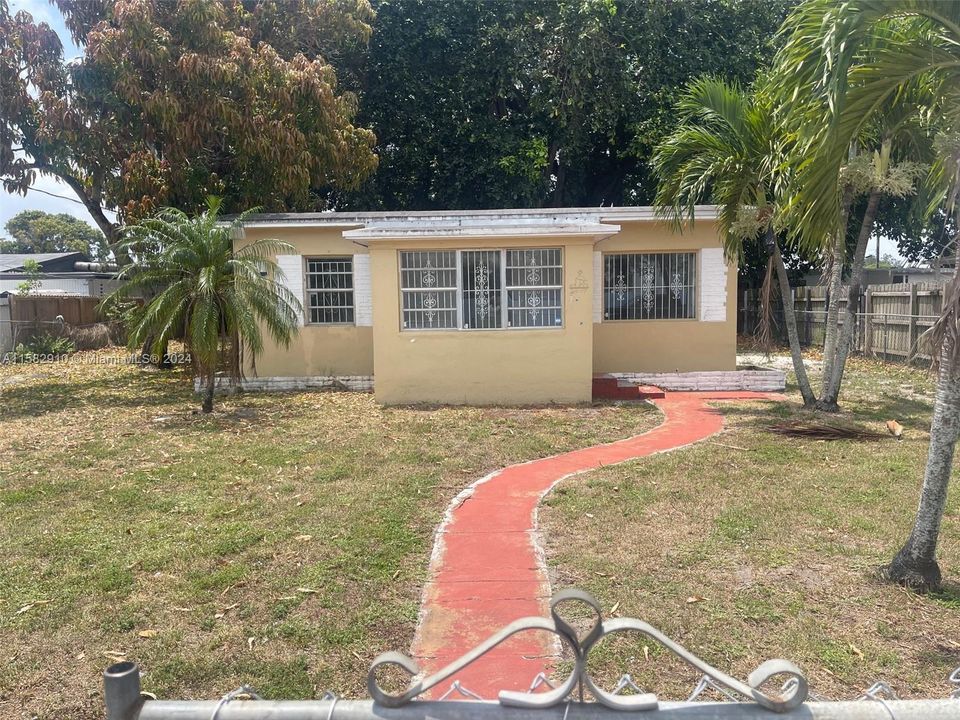 En Venta: $369,900 (2 camas, 1 baños, 720 Pies cuadrados)