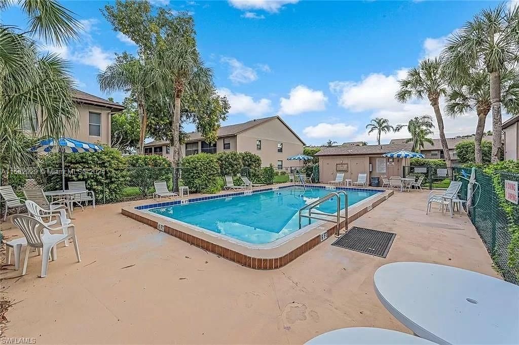 Recently Sold: $89,888 (1 beds, 1 baths, 714 Square Feet)