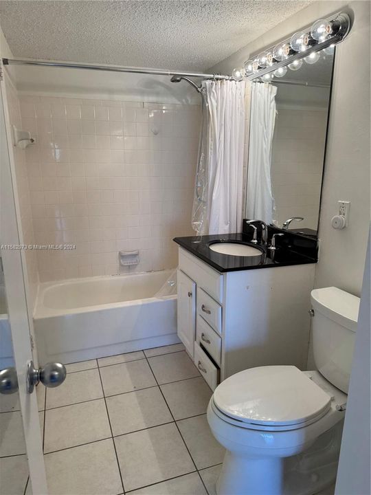 Recently Rented: $1,900 (1 beds, 1 baths, 700 Square Feet)