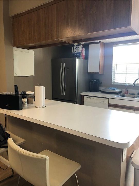 Recently Rented: $1,900 (1 beds, 1 baths, 700 Square Feet)