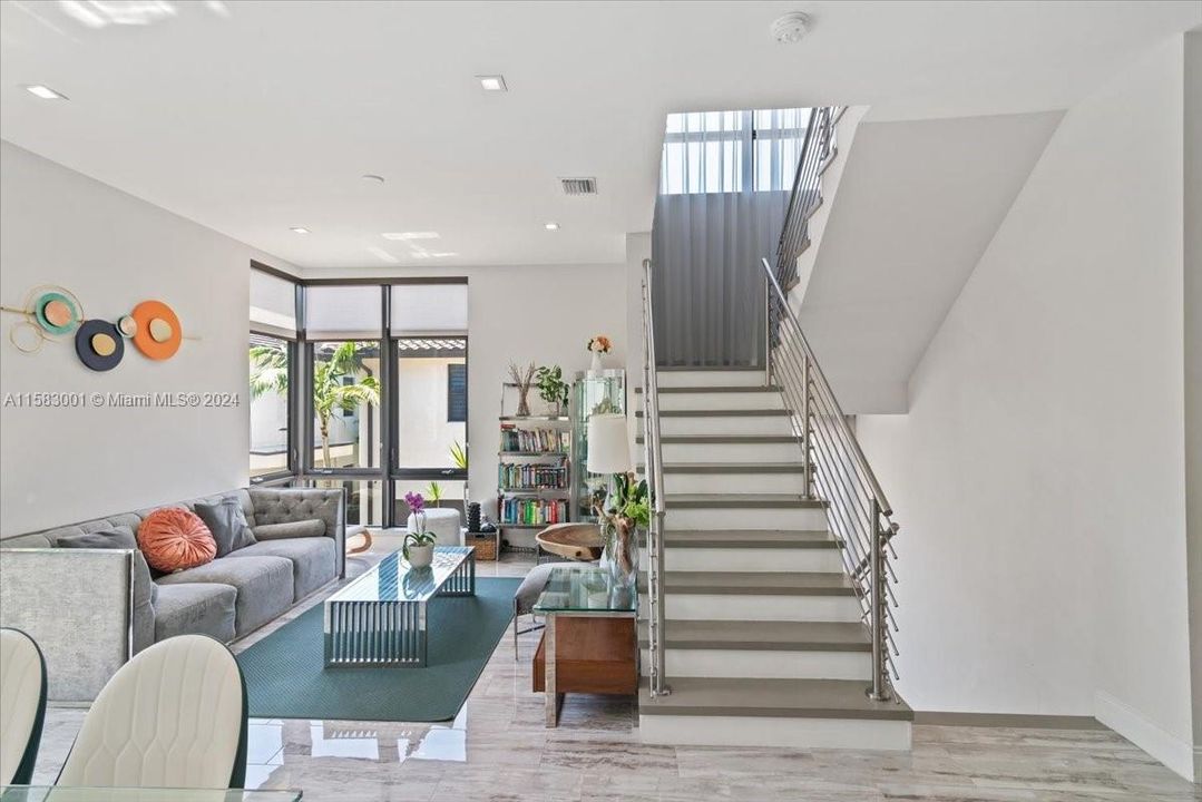 Active With Contract: $1,289,000 (4 beds, 3 baths, 2842 Square Feet)