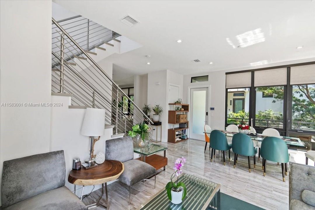 Active With Contract: $1,289,000 (4 beds, 3 baths, 2842 Square Feet)