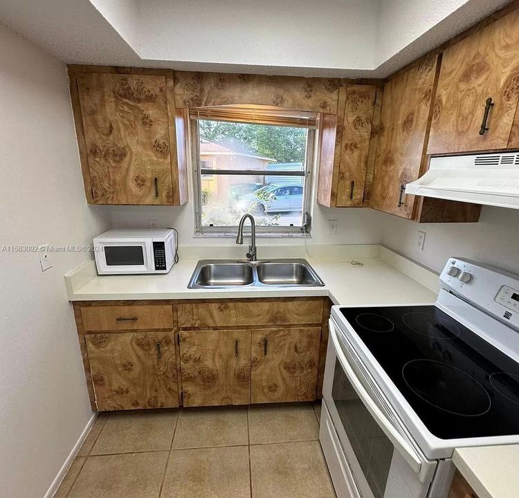 For Rent: $1,400 (1 beds, 1 baths, 0 Square Feet)