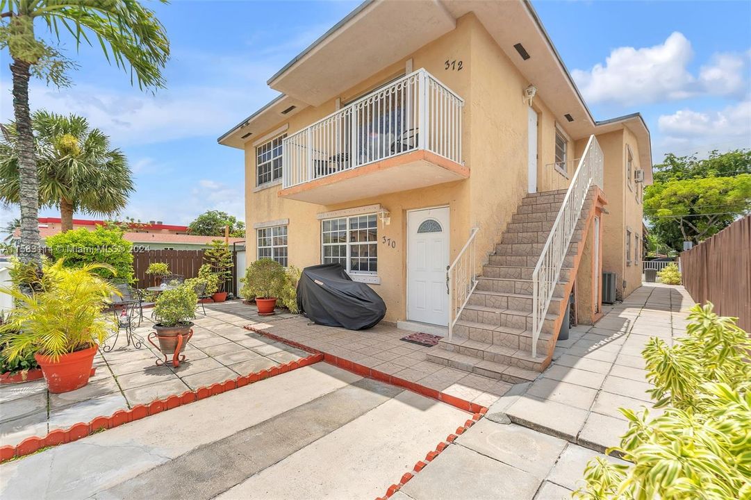 For Sale: $2,599,900 (0 beds, 0 baths, 2936 Square Feet)