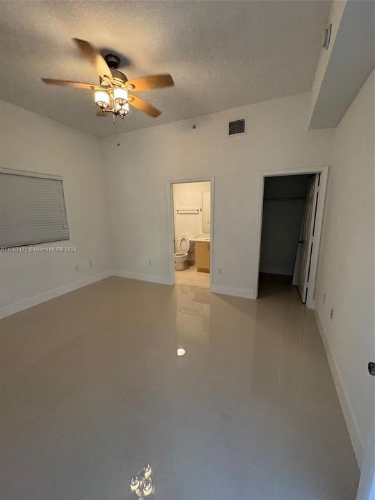 Active With Contract: $2,500 (3 beds, 2 baths, 1338 Square Feet)