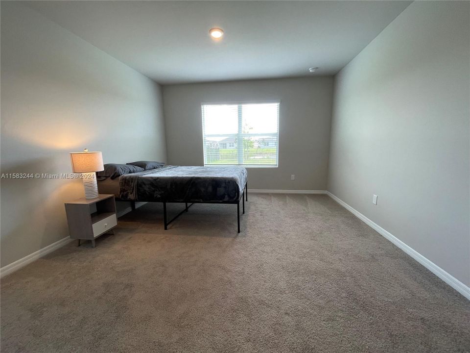 For Rent: $2,300 (3 beds, 2 baths, 1671 Square Feet)