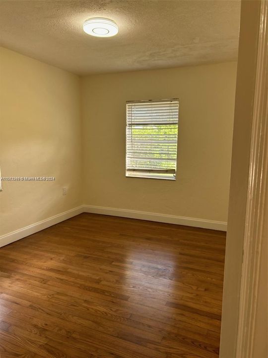 Недавно арендовано: $3,350 (2 спален, 1 ванн, 918 Квадратных фут)