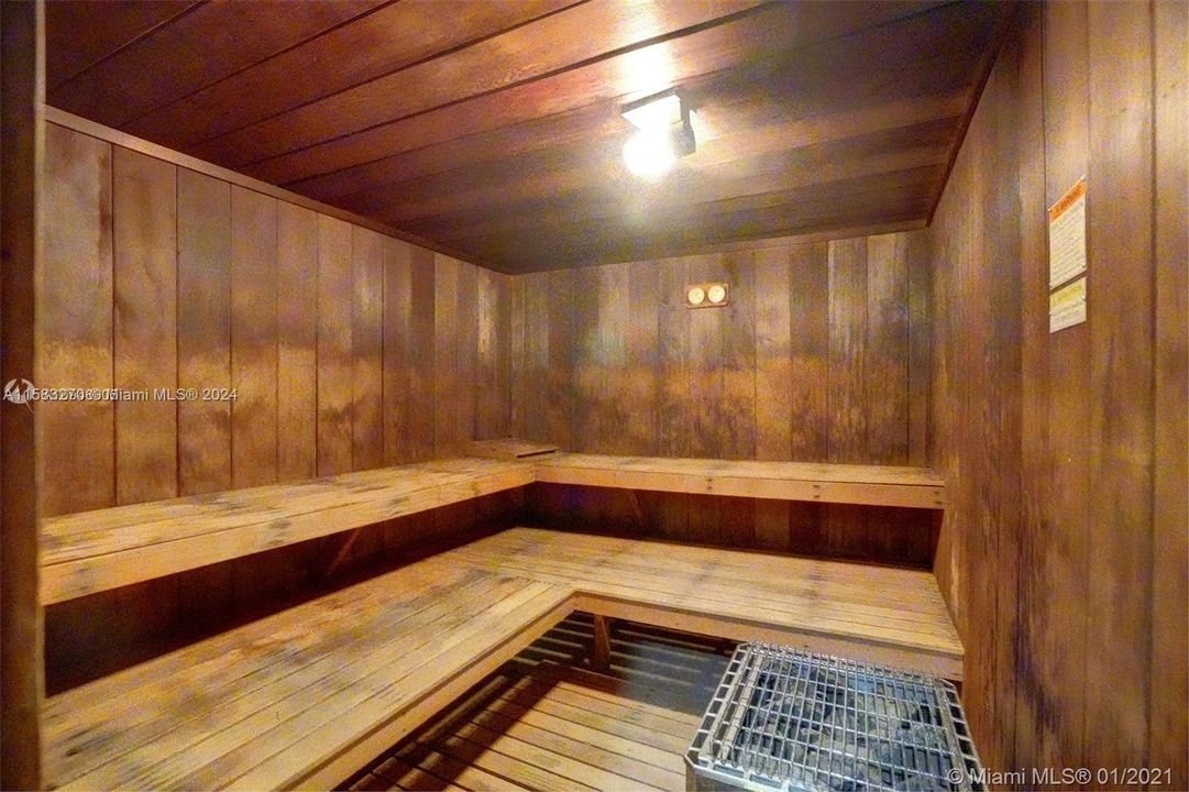 В аренду: $8,700 (2 спален, 2 ванн, 1967 Квадратных фут)