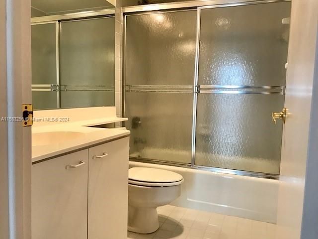2nd bathroom
