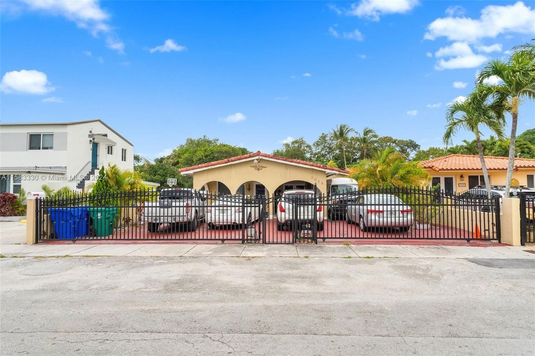 For Sale: $949,000 (0 beds, 0 baths, 3508 Square Feet)